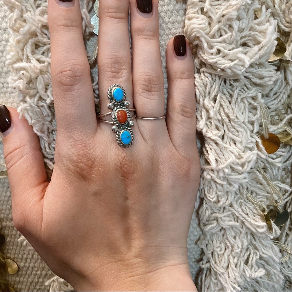 Sterling Silver Ring with Turquoise - Size 7 1/4
